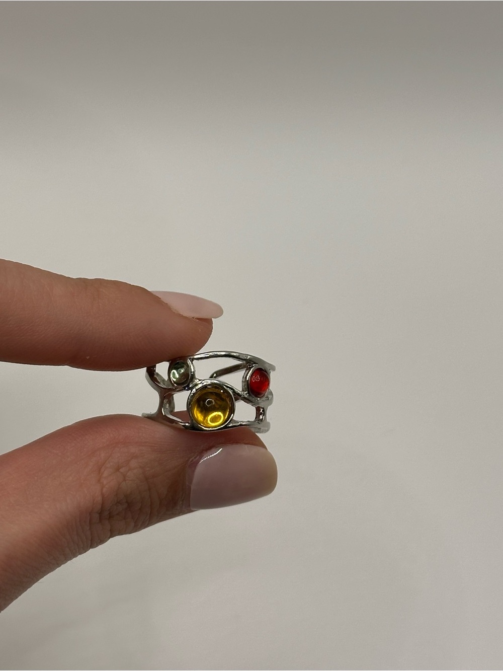 Silver Multi-Stone Statement Ring with Yellow, Red, and Green Glass Stones - Picture 2 of 6